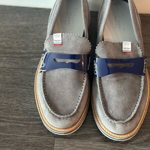 Serafini Times Gray Suede Loafers with Blue Accent